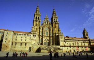 Plaza Del Obradoiro Y Fachada Barroca De La Catedral (Fotografía Cedida Por Turismo De Santiago)