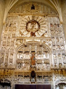 Stone altarpiece of the church of San Nicolás during the stage from Santo Domingo de la Calzada to Burgos