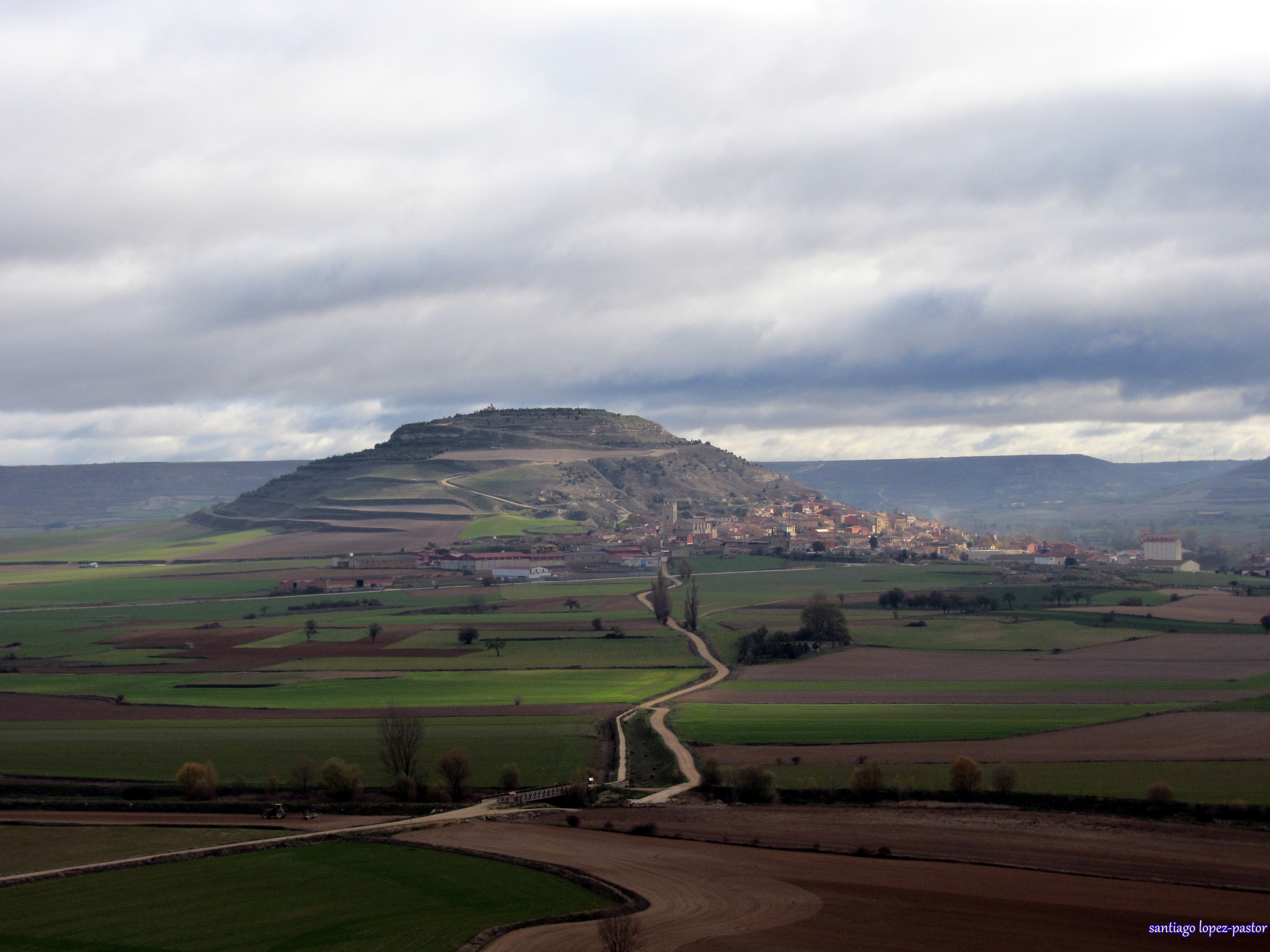 Cerro de Castrojeriz seen from the top of Mostoles in a cloudy day