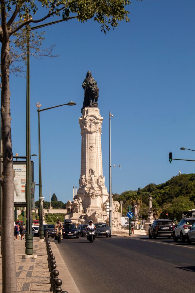 Hacer El Camino De Santiago En Bici En 14 Días. Paisaje Lisboa