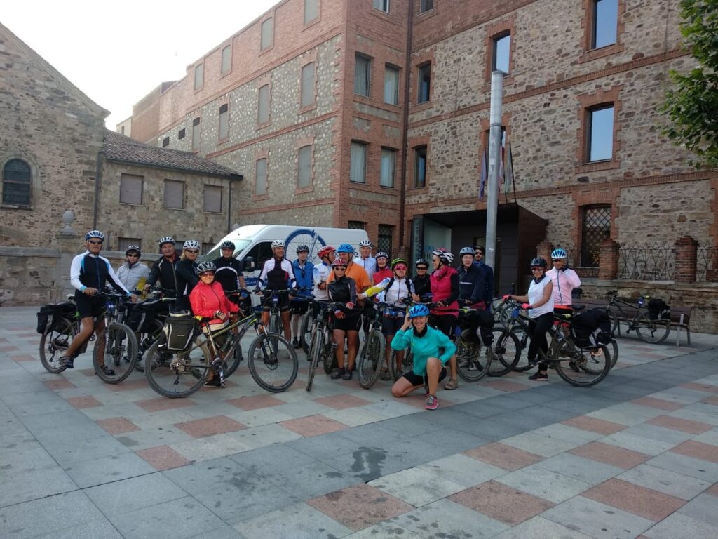 How To Reserve Bikes In Tournride 23 Foto Grupo 4 | Bike Rental For The Camino De Santiago | Tournride