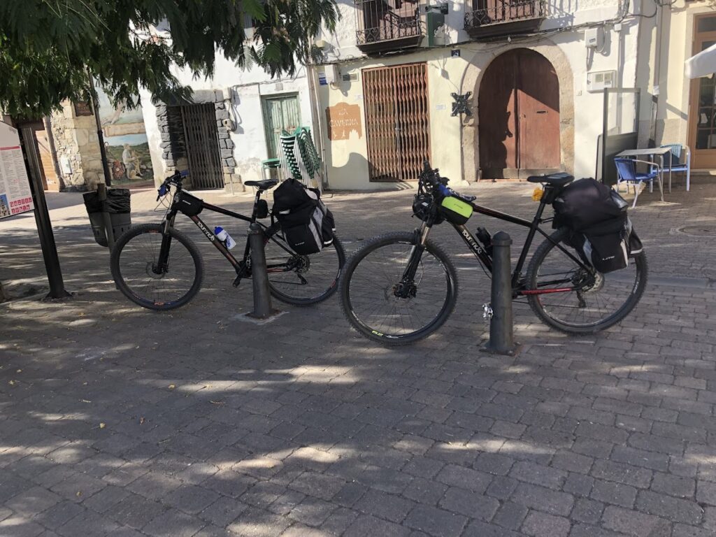 How To Reserve Bikes In Tournride 18 Foto Rodrigo | Bike Rental For The Camino De Santiago | Tournride